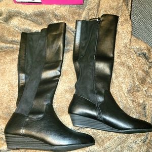 New Womens Tall Black Boots Below Knee Wedge Size 8 By SO Retail $70